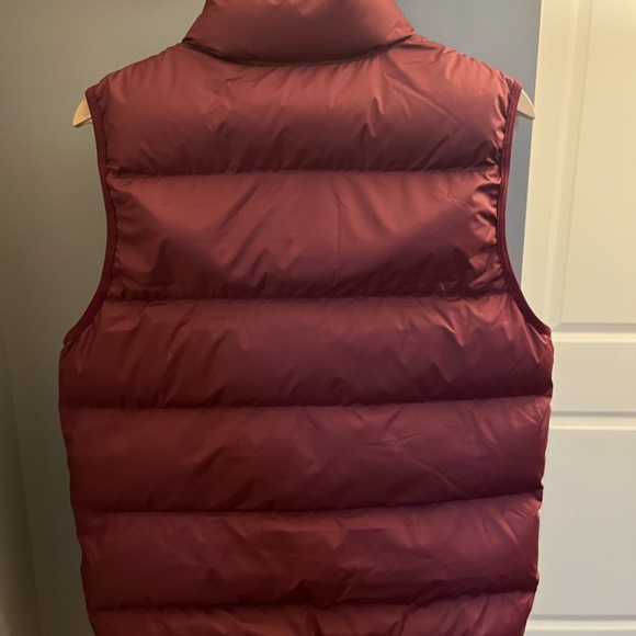 Nike Burgundy Vest - Picture 3 of 4